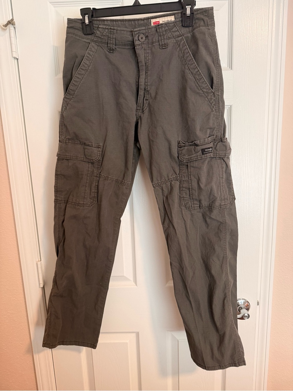Wrangler Gray Cargo Pants with Multiple Utility Pockets